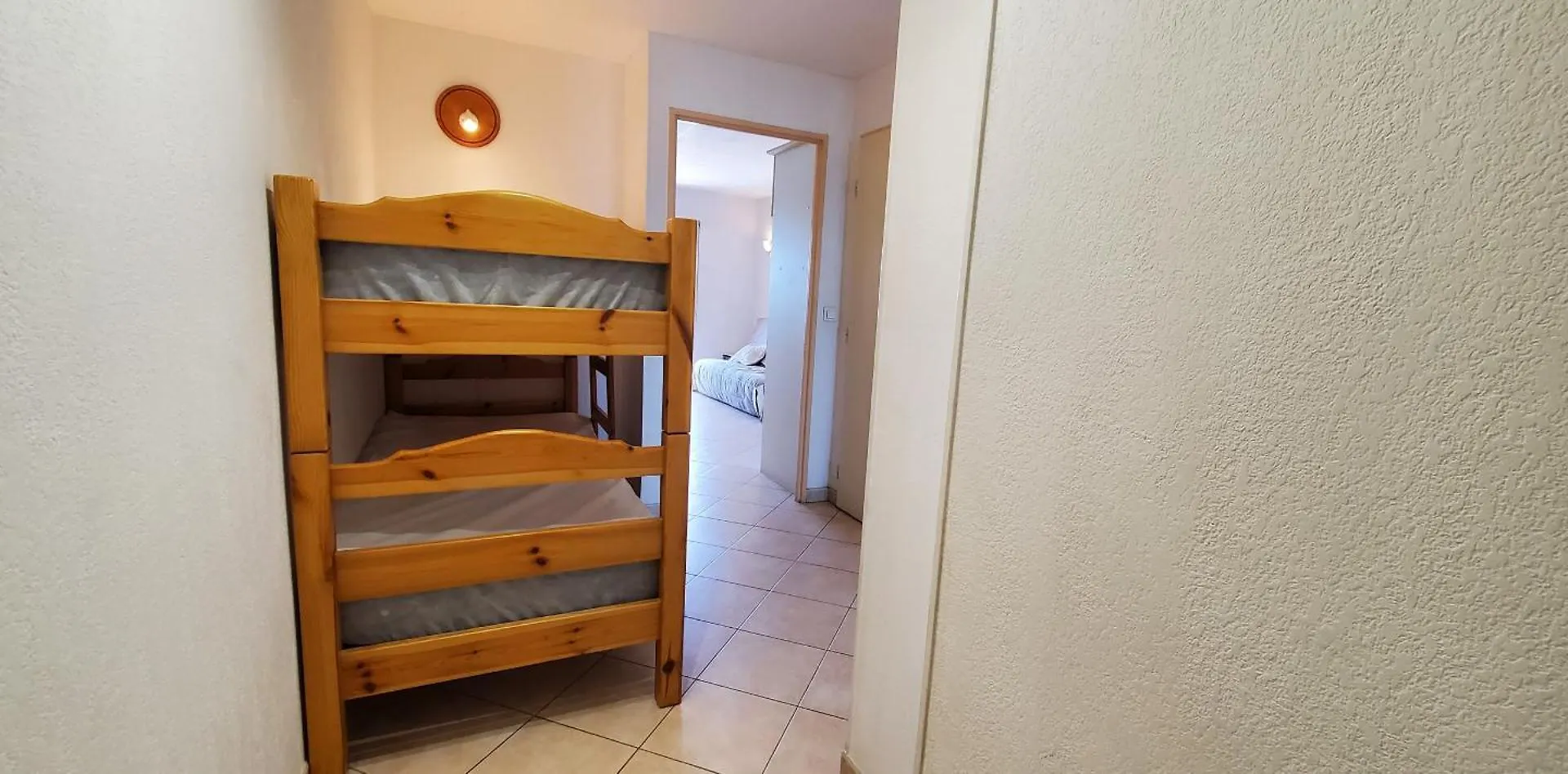 Le Capitole Vue Mer Studio Cabine 27M2 Les Pieds Dans Leau 2 Adultes 2 Enfants Clim Et Garage Frejus 0*,  France